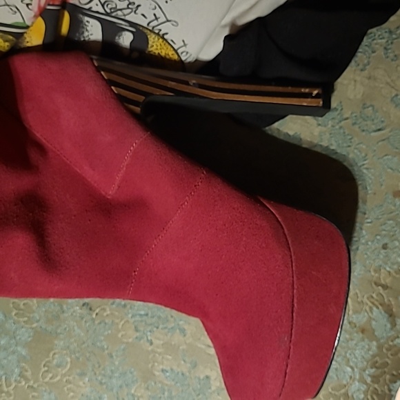 Boots - Picture 5 of 6